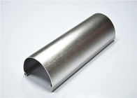 Ασημένια εξώθηση σχεδιαγράμματος αλουμινίου βουρτσών Shinning για το κιγκλίδωμα 6063-T5