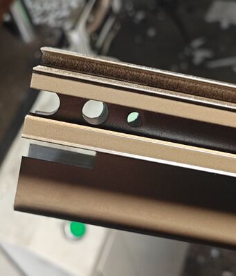 Αλουμινένιο διασταυρωτικό προφίλ κατασκευασμένο με επίστρωση σκόνης για την αγορά της Νότιας Αφρικής